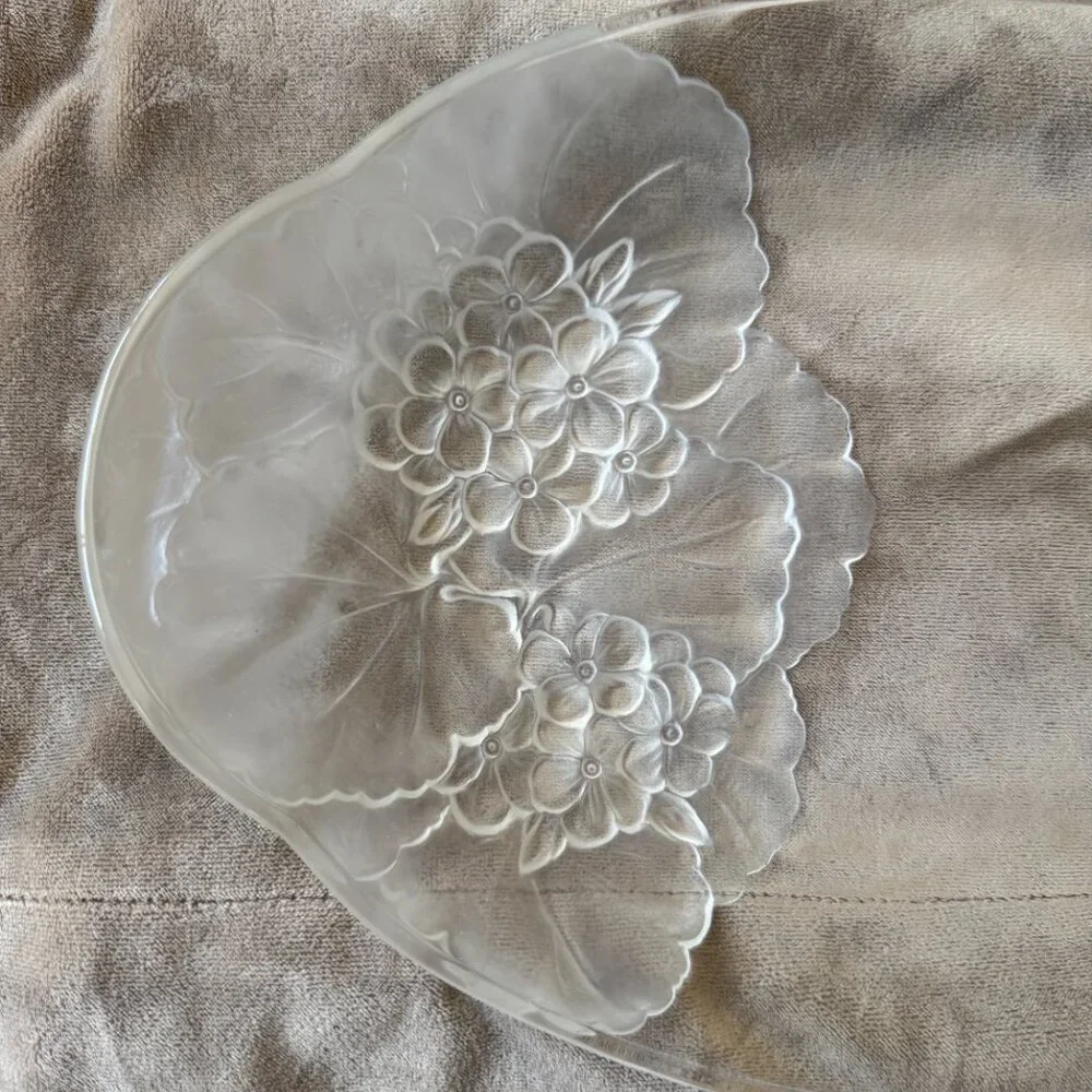 GUC Vintage Mikasa Hoya Crystal‎ Floral Motif Oval Serving Tray 13